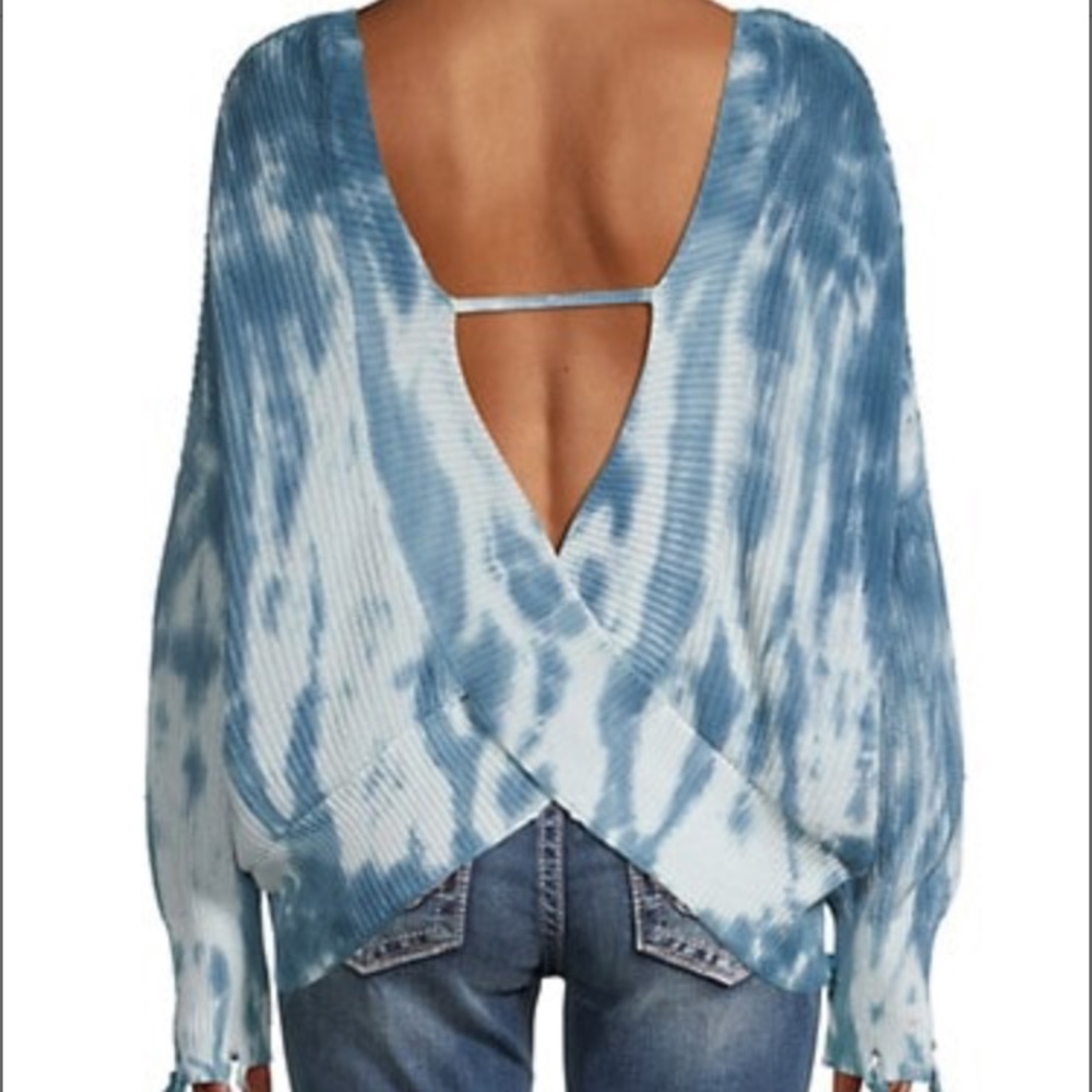 NWOT—VINTAGE HAVANA distressed tie-dye sweater